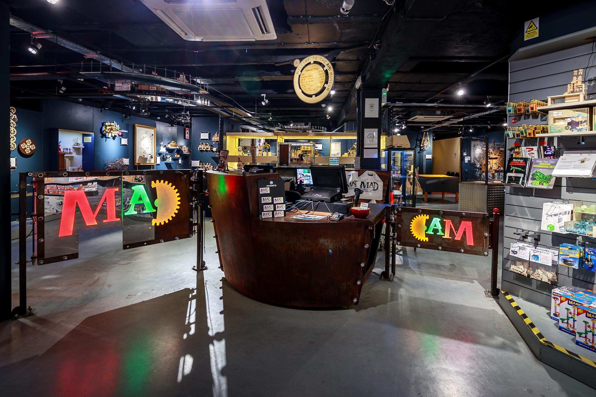 The Mad Museum-Mad Front Desk