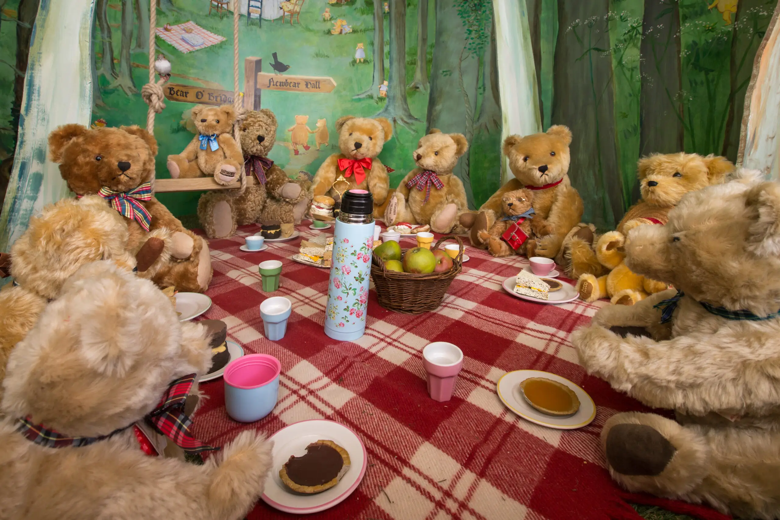 A-Glorious-Family-Dady-Out-Teddy-Bear-Picnic-scaled