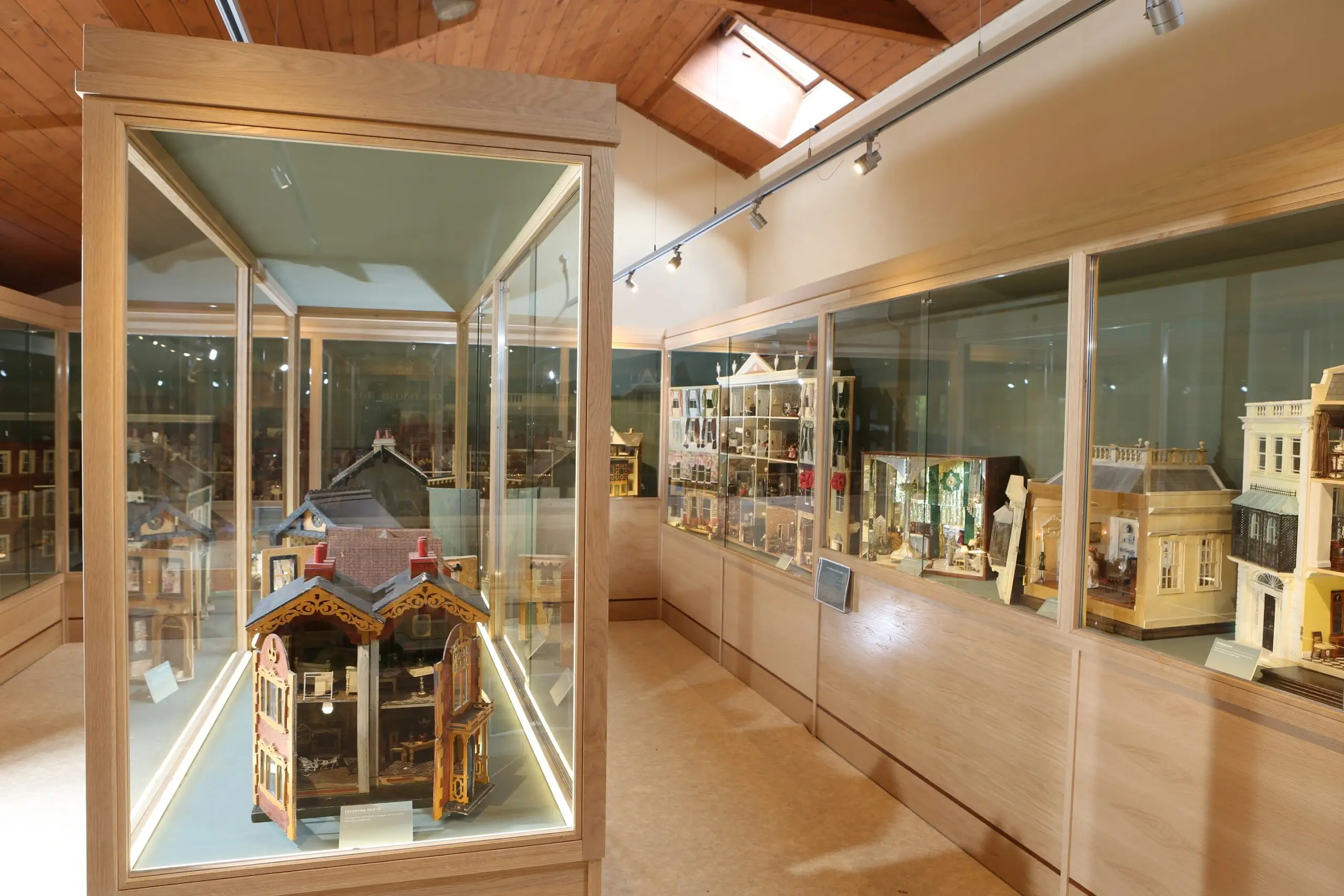 Dollshouse-Exhibition-1-scaled