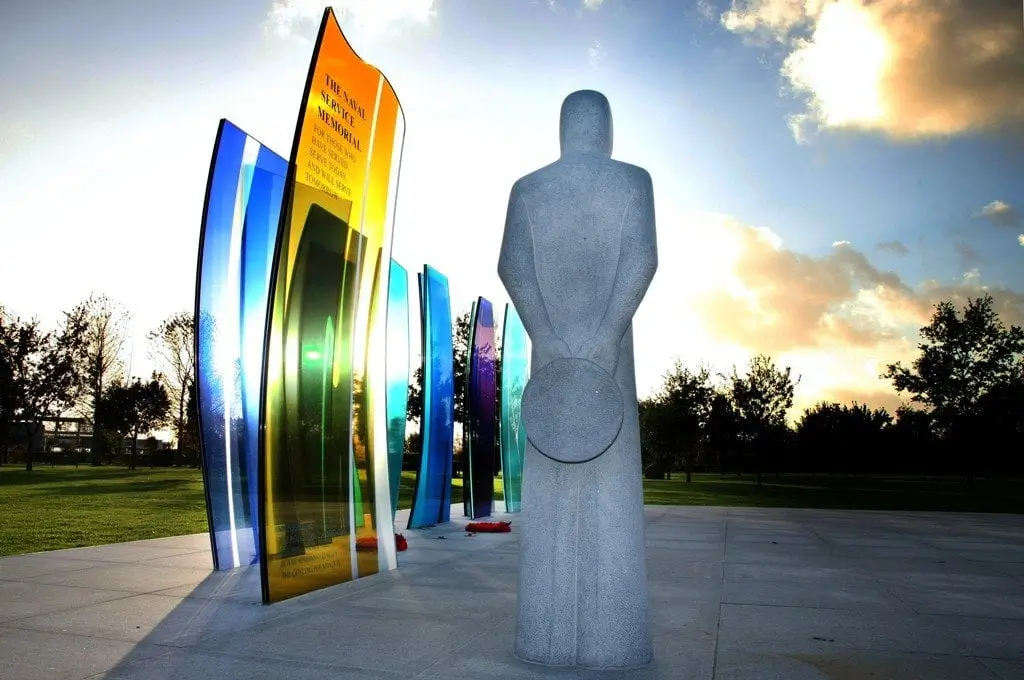 naval-services-memorial-1449850986