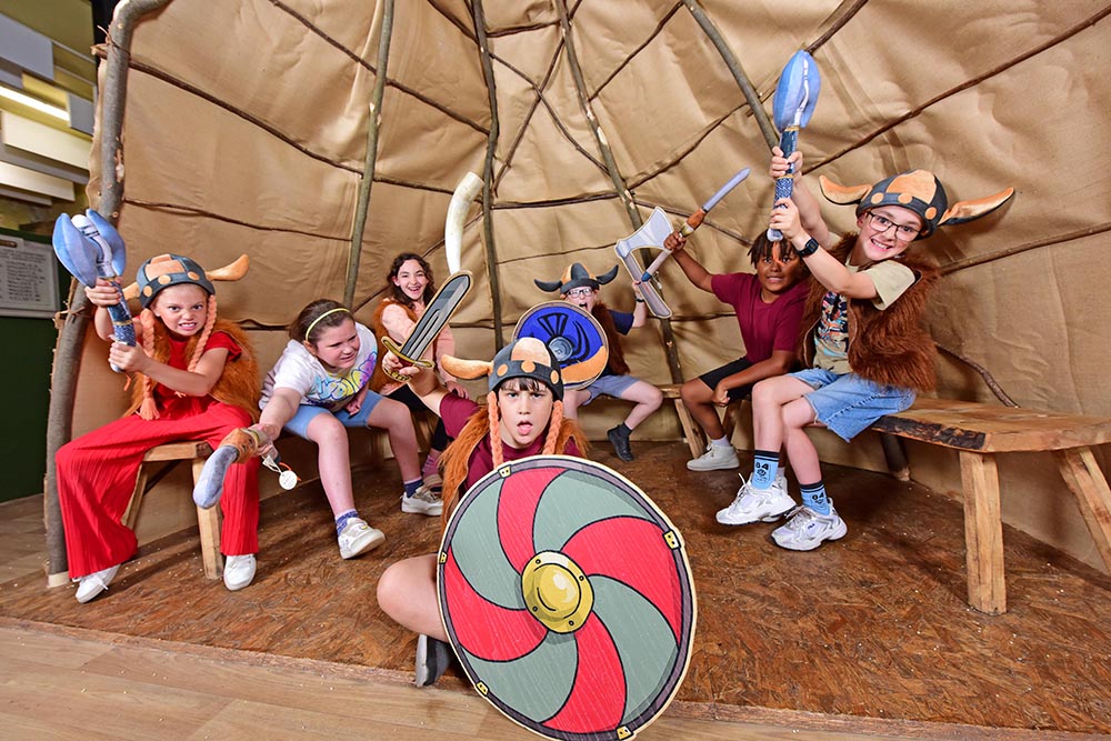 DIG Viking Children
